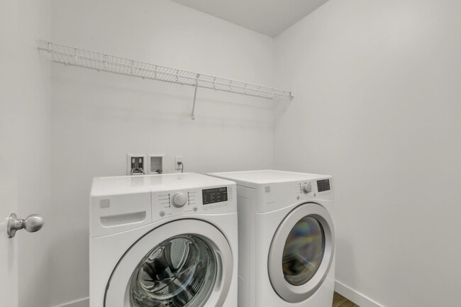 Building Photo - 3 bed 2.5 bath in Silverlake Everett