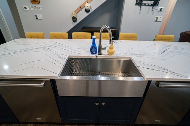 Building Photo - 1547 Norrona Ct SW