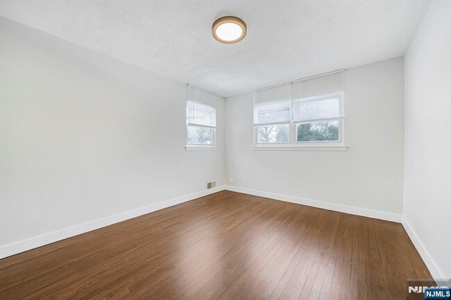 Building Photo - 111 Charles St