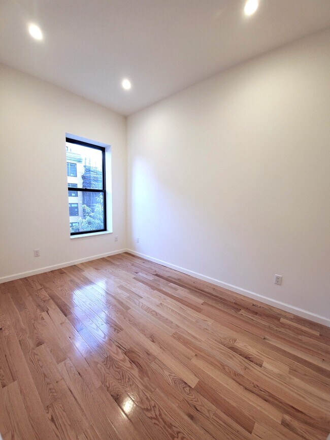 Building Photo - 101 Avenue A