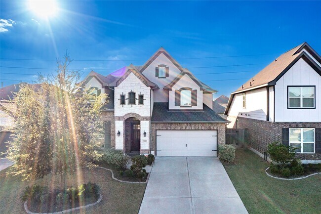 Building Photo - 3618 Windward Canyon Dr