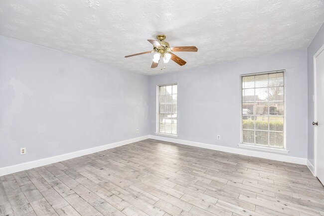 Building Photo - 11623 Kirkhollow Dr