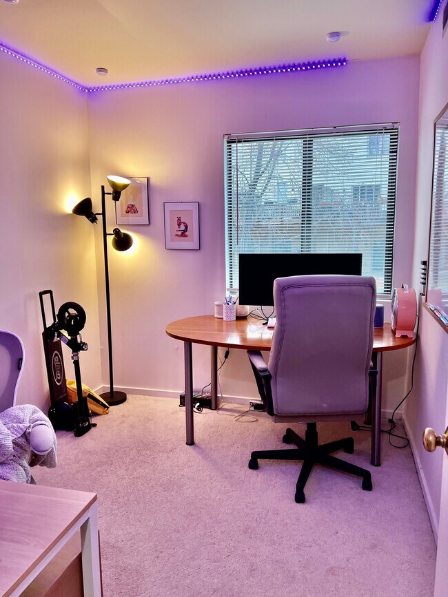 Building Photo - 1002 Linden Ave