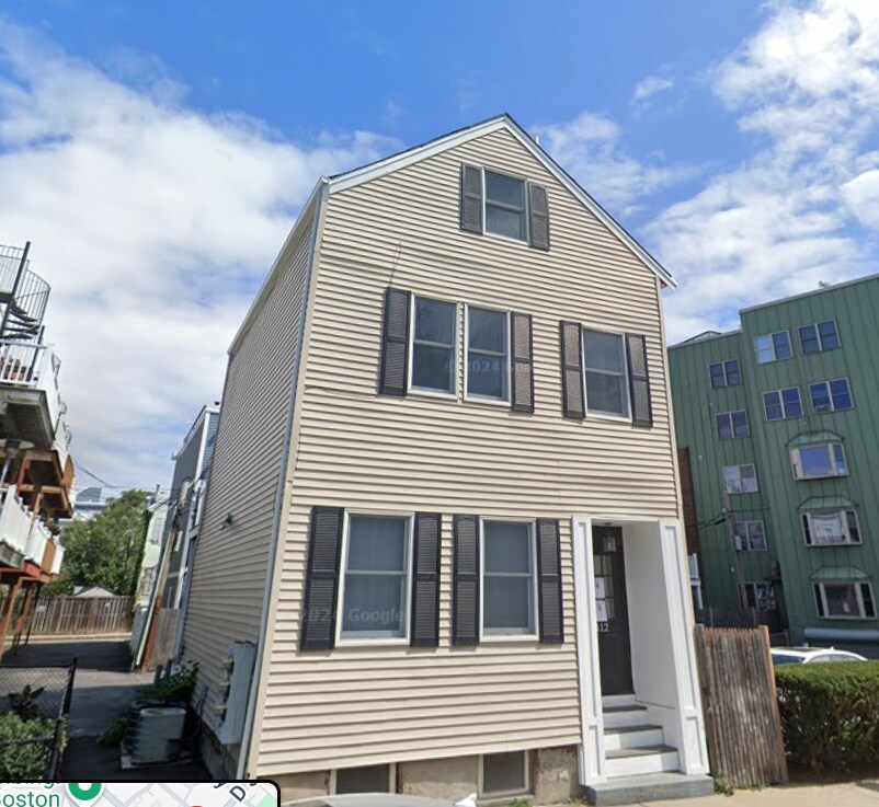 Building Photo - 112 W 7th St