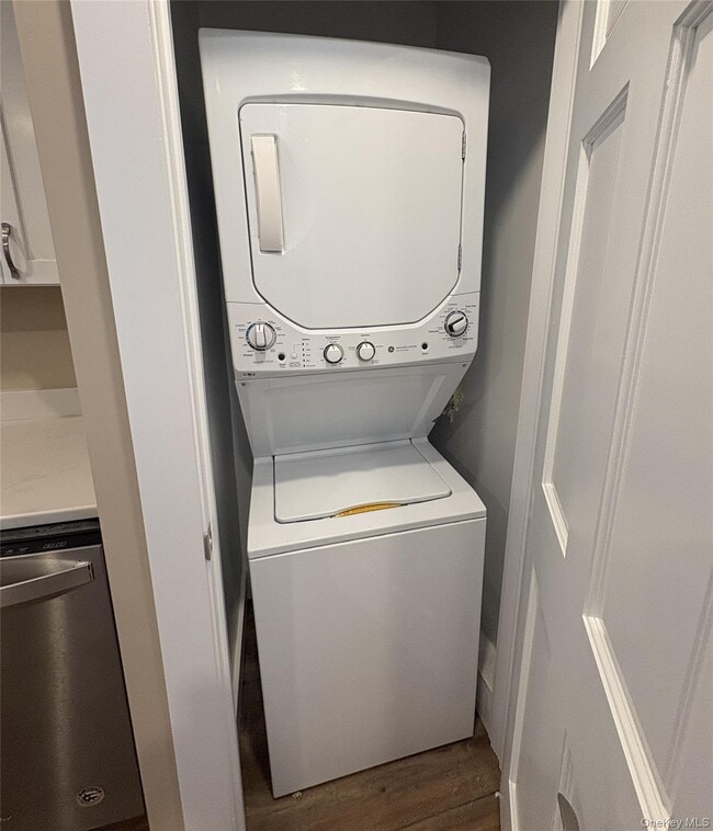 Building Photo - 49925 Main Rd