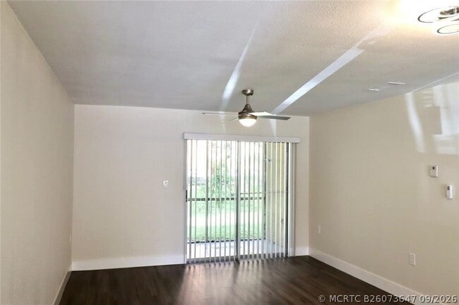 Building Photo - 8121 SW 21st Ct