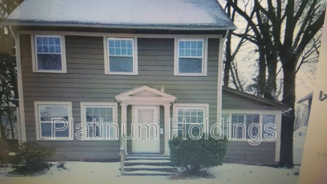Building Photo - 3192 Sycamore Rd