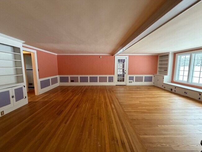 Building Photo - 31 Fells Rd