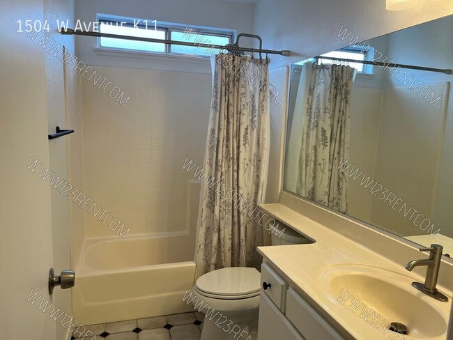 Building Photo - 1504 W Ave K11