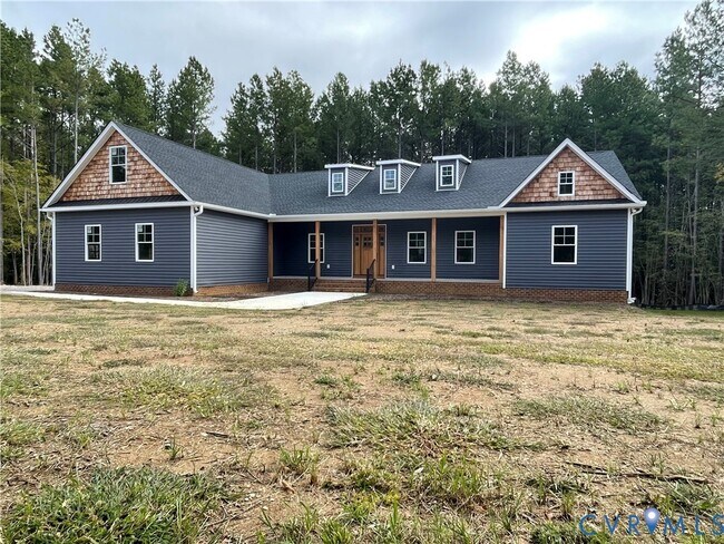 Building Photo - 2948 Pineview Dr