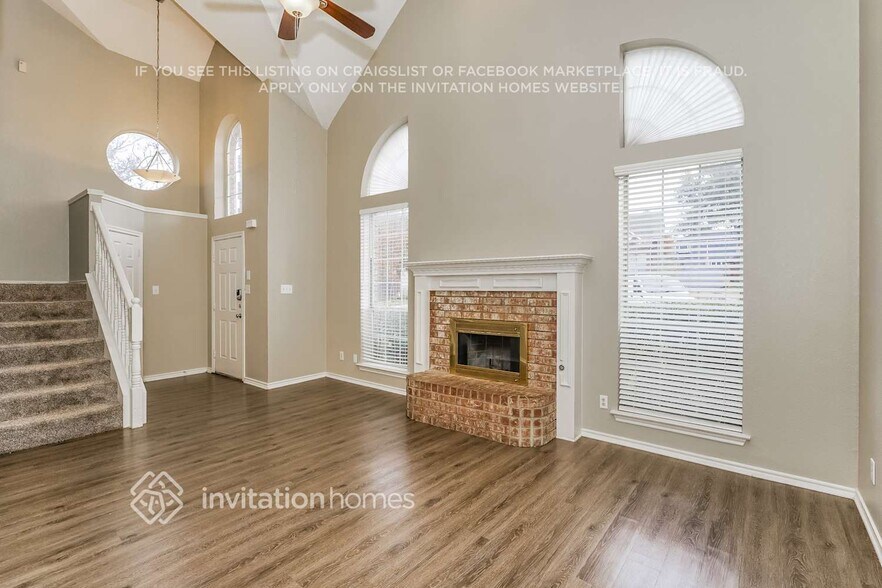 Building Photo - 2259 Meadowstone Dr