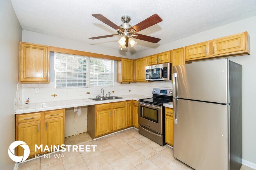 Building Photo - 265 Willow Springs Dr