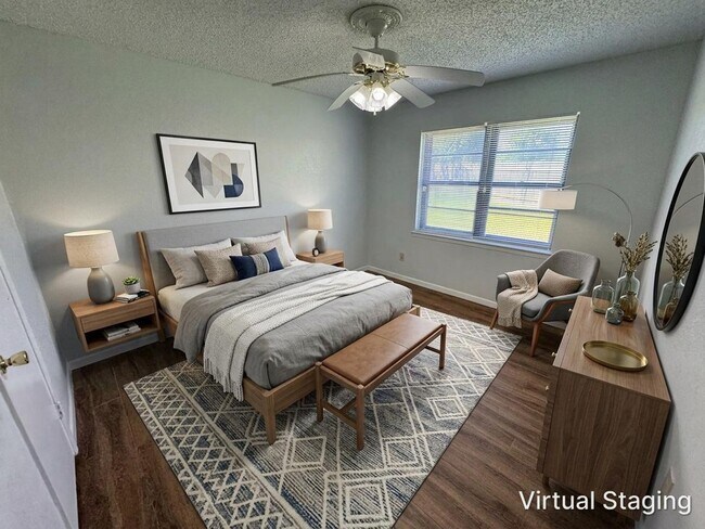 Building Photo - 807 Bass Cir
