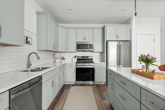 Building Photo - 7008 Westside Cir