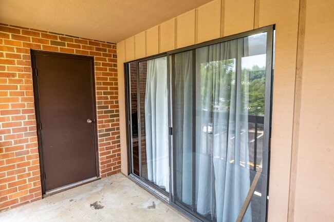 Building Photo - 137 Green Turtle Ln