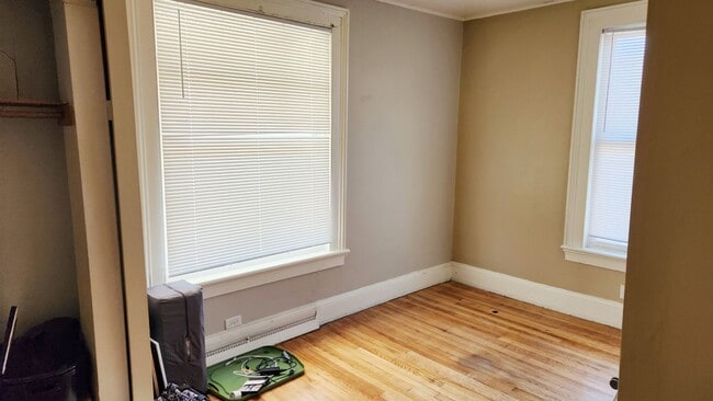 Building Photo - ds519