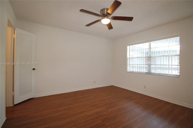 Building Photo - 8990 W Sample Rd