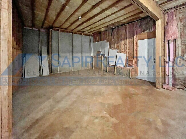 Building Photo - 712 Habersham Ct
