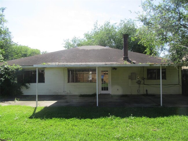 Building Photo - 2502 Corral Trail