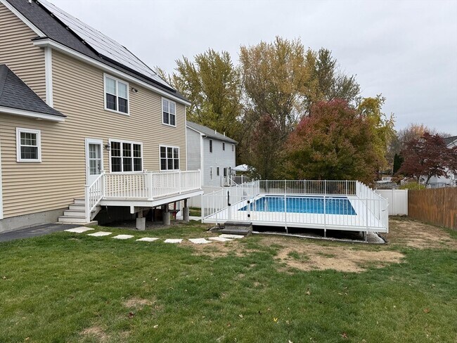 Building Photo - 15 Spencer St