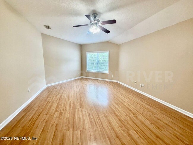 Building Photo - 1462 Scenic Oaks Dr