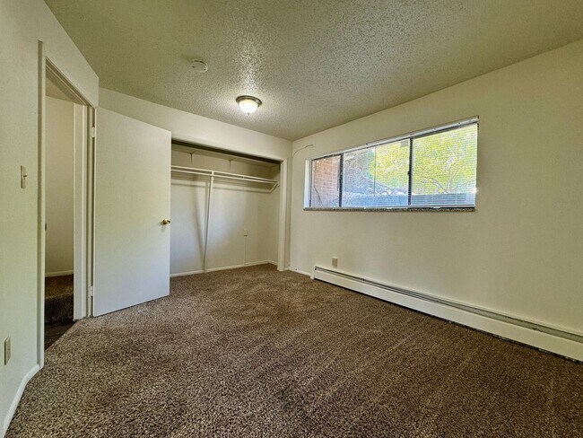 Building Photo - Spacious Boulder Condo – Available on August 1