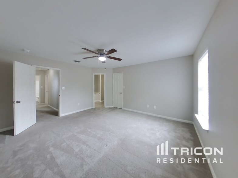 Building Photo - 11118 Indian Canyon