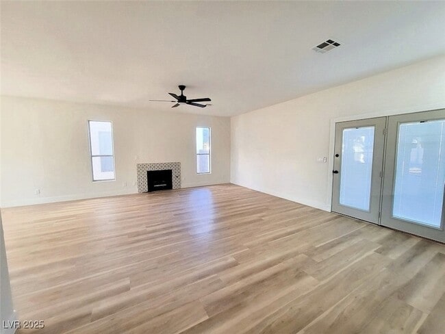 Building Photo - 5924 Taj Mahal Dr