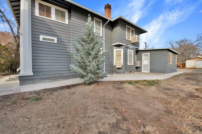 Building Photo - 540 Hill Ave