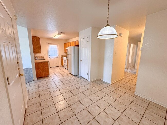 Building Photo - 4209 Thunder Creek Dr