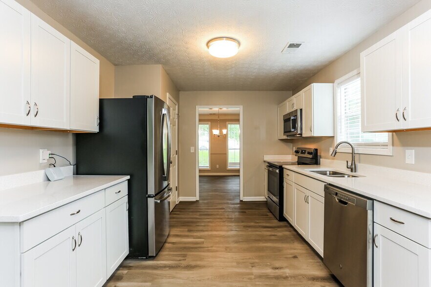 Building Photo - 3747 Wolverton Cir