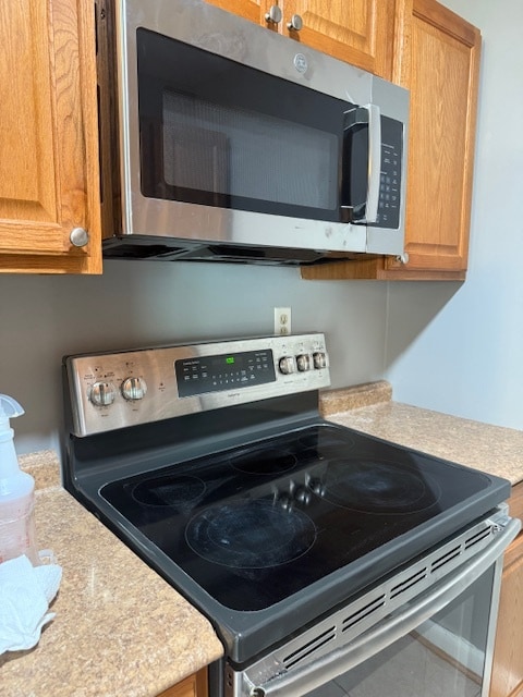 Kitchen - 3429 5th St SE