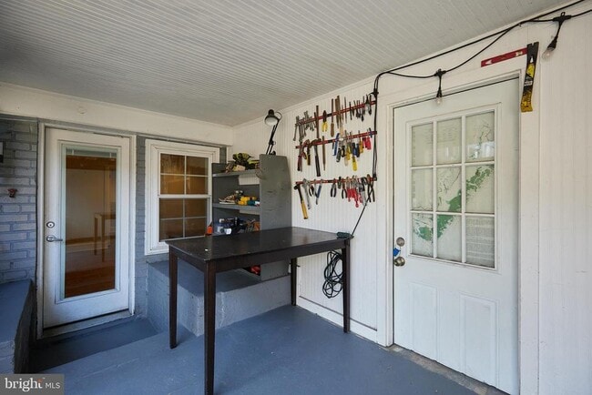 Building Photo - 421 Longfellow St NW