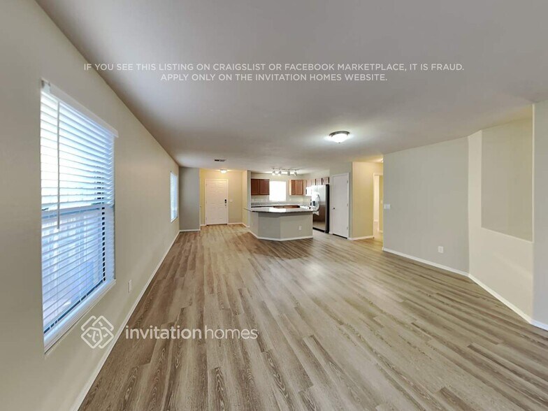 Building Photo - 2653 S Powell Rd