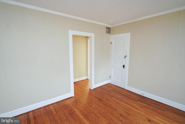 Building Photo - 101 Taylor Ave