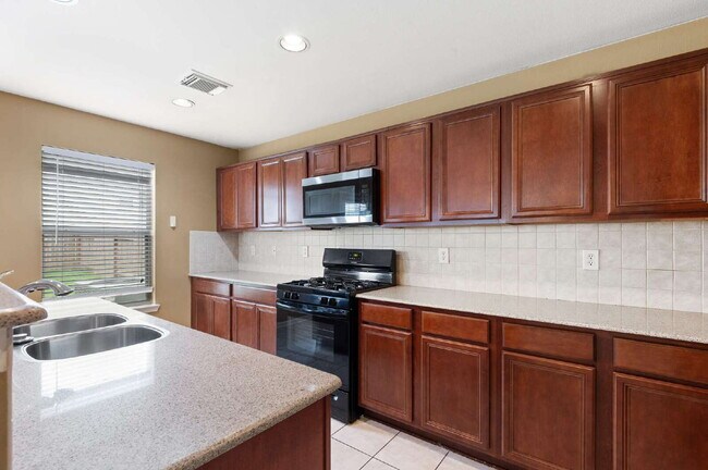 Building Photo - 18226 Fair Grange Ln