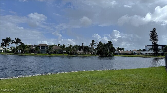 Building Photo - 4170 Crayton Rd