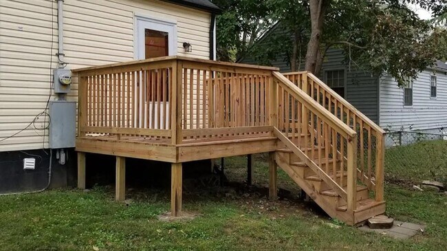 Building Photo - 3BR w/ In-Unit W/D + Assigned Parking in Nashville