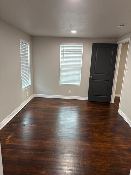 Building Photo - 4730 Ingram Dr