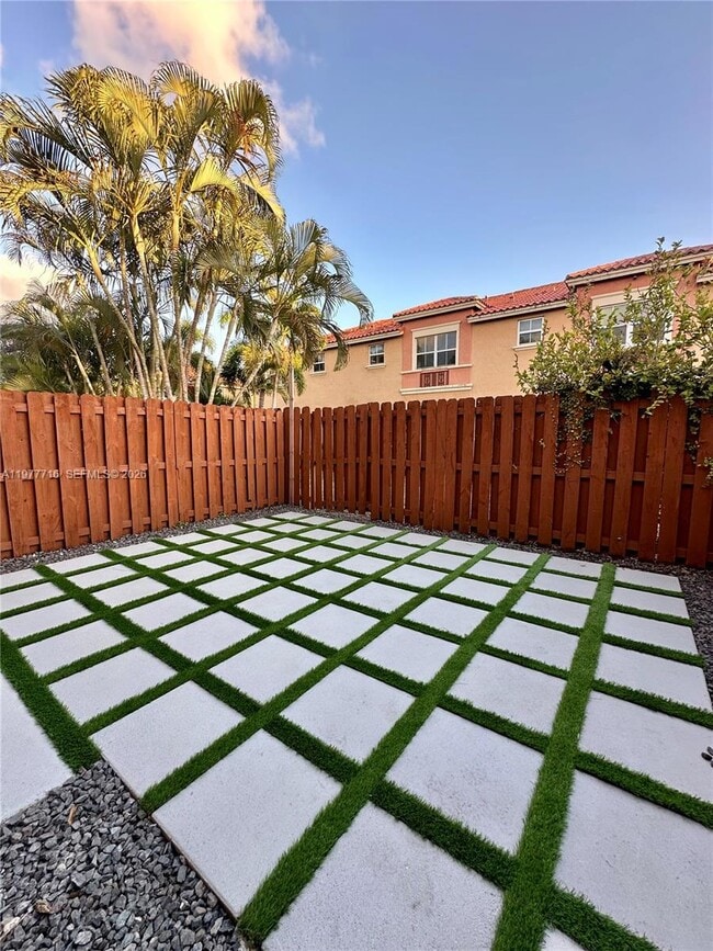 Building Photo - 15246 SW 30th Terrace