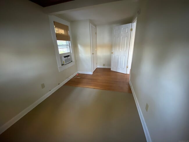 Building Photo - 110 Great Hill Pond Rd
