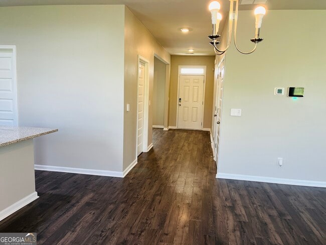 Building Photo - 19 White Spruce Wy