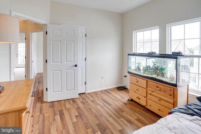 Building Photo - 9515 Walker Way