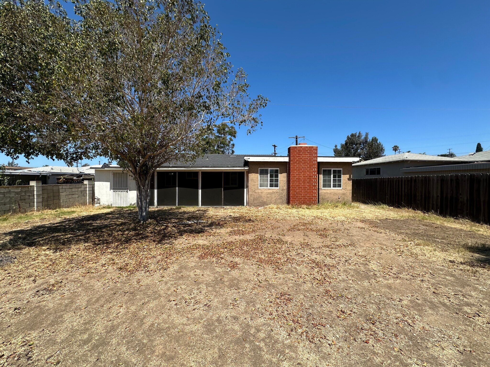 Building Photo - 6041 Albemarle St