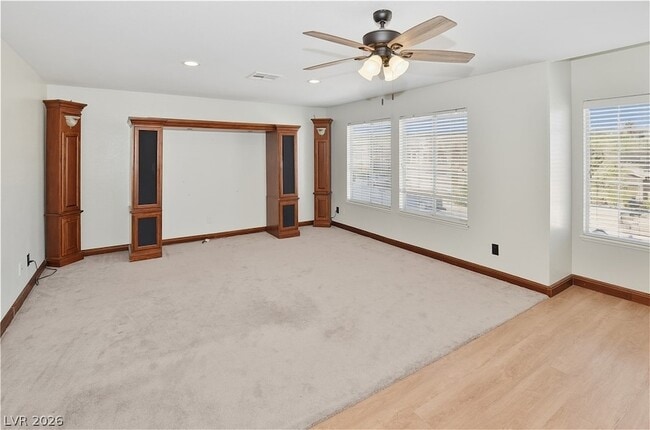 Building Photo - 747 Canyon Crest Dr