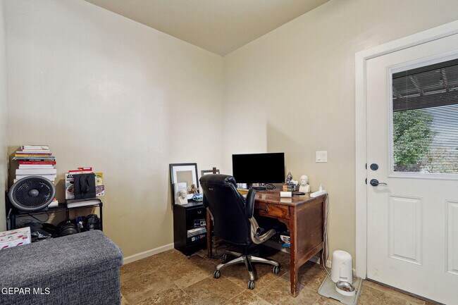 Building Photo - 5936 Anapaula Dr