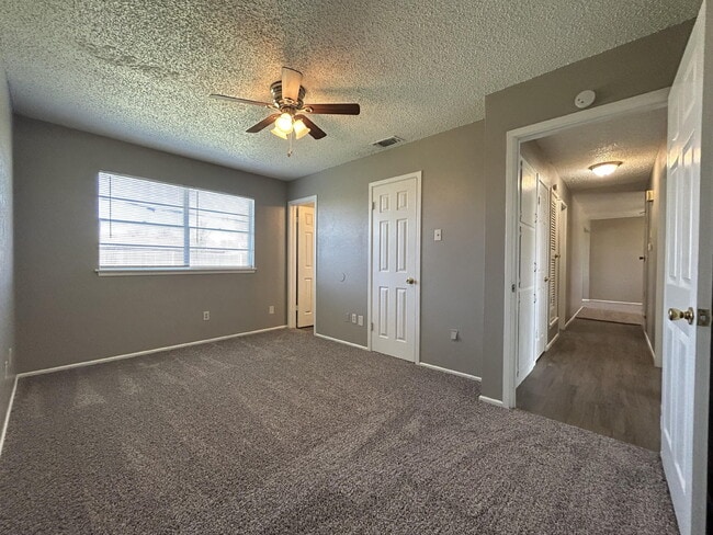 Building Photo - 4612 Grinnell St