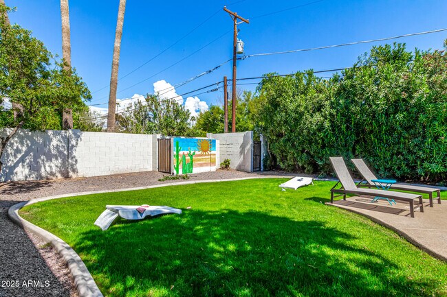 Building Photo - 4227 N 68th St