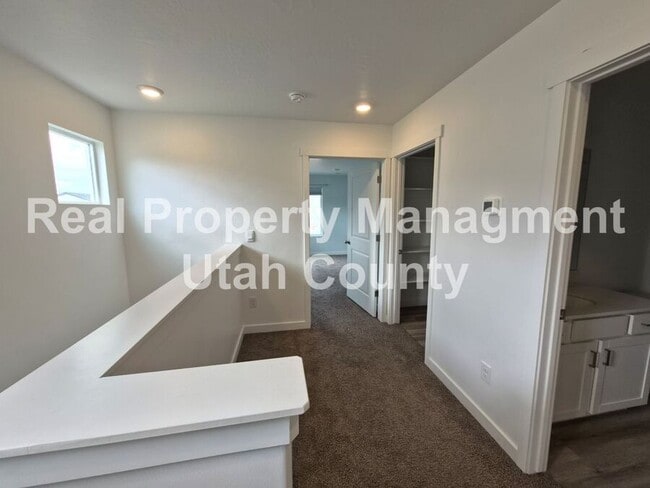 Building Photo - 1322 S 3540 E