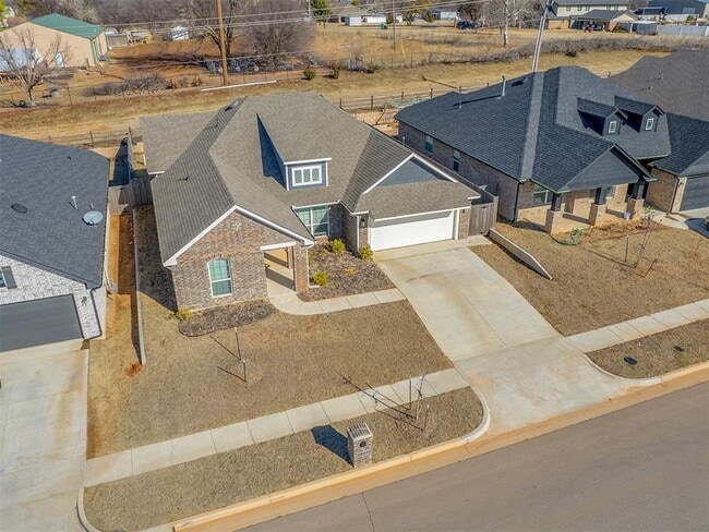 Building Photo - 1617 SW 157th St